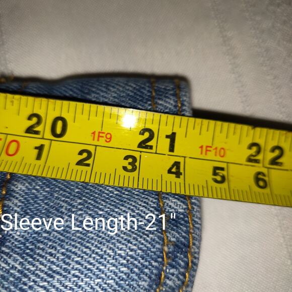 Rsq Denim Jean Jacket Women's S Distressed Medium Wash Blue Rips Trucker Pockets - Picture 16 of 16